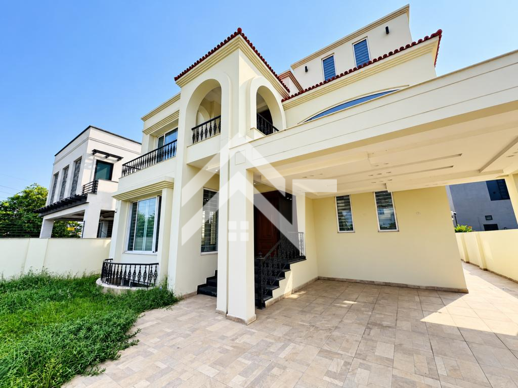 1 KANAL HOUSE WITH BASEMENT FOR RENT DHA PHASE 6